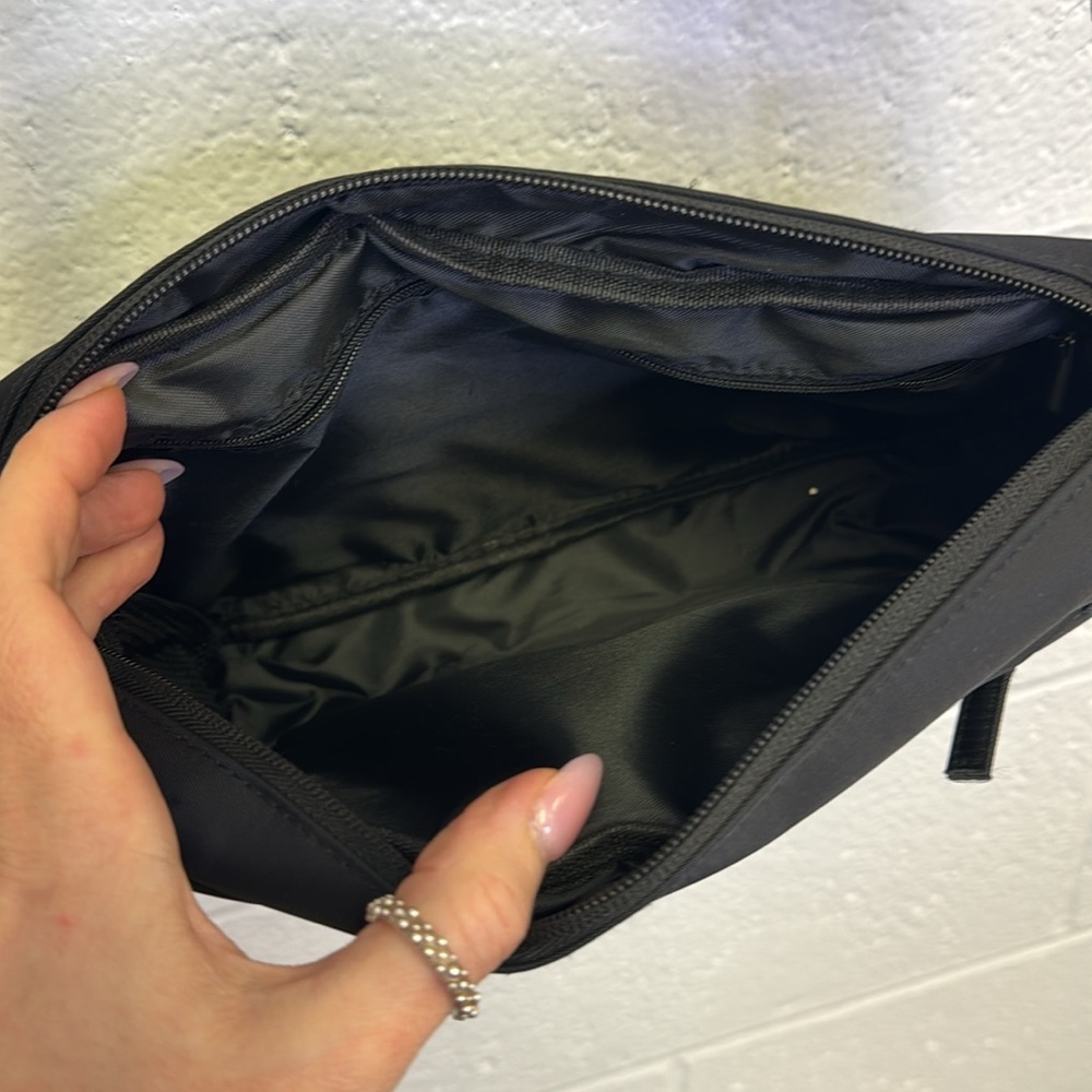 Cocopup London Black Crossbody Bag for dog essentials - Picture 4 of 10